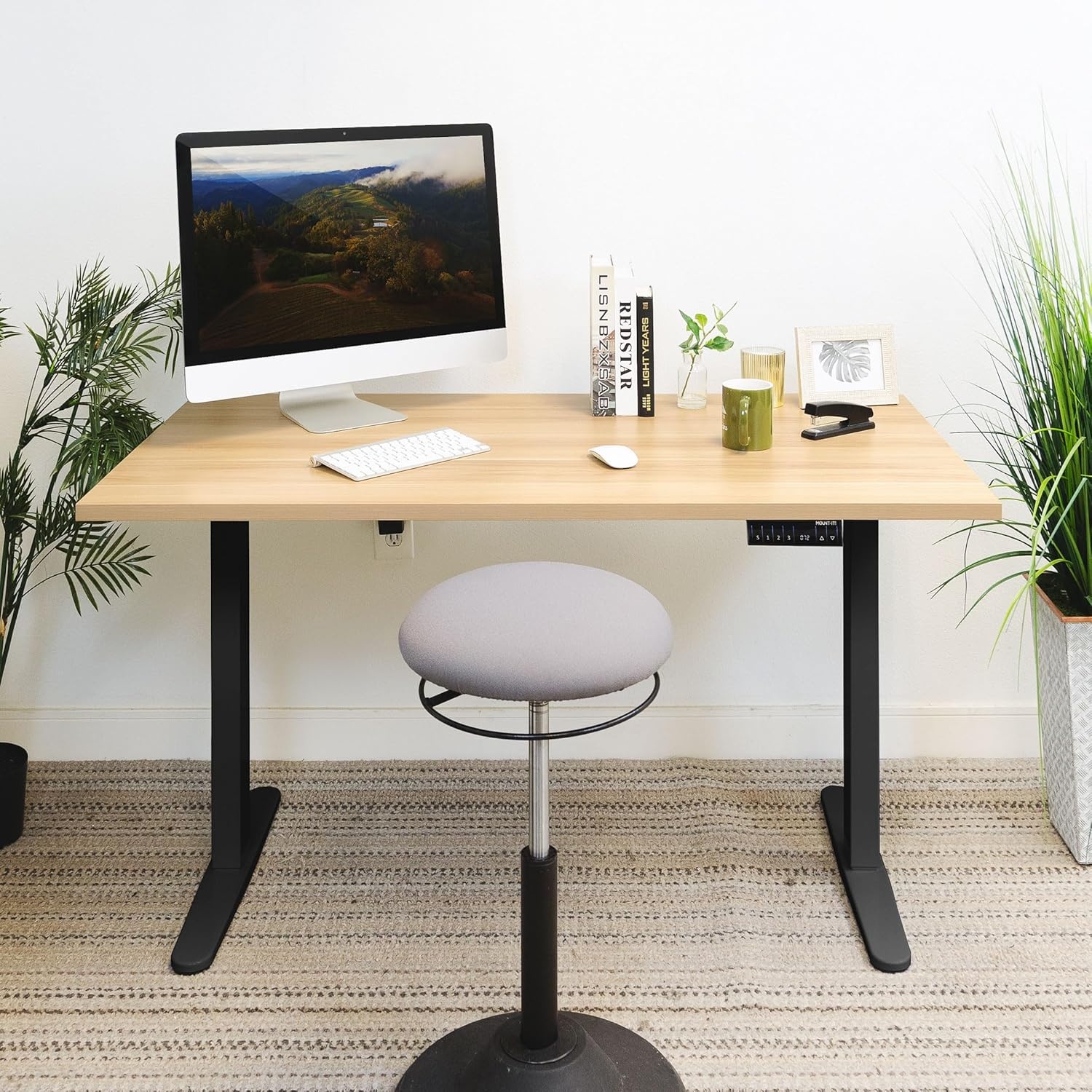 image:imageMountIt Dual Motor Electric Standing Desk Frame Height AdjustableBlack