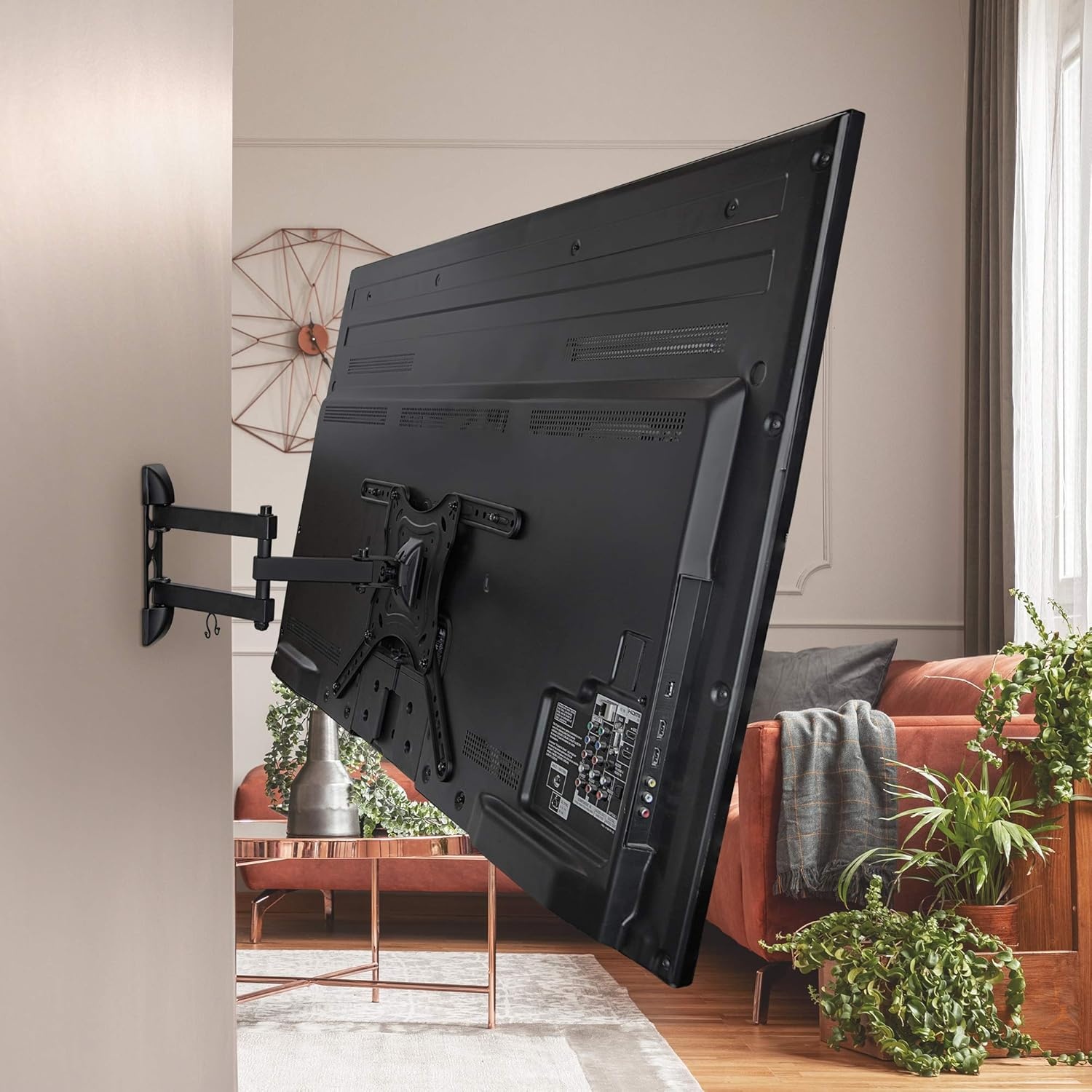 image:imageMountIt Full Motion Articulating TV Wall Mount for 2355 Inch LED LCD OLED Flat Screen TVs Tilt amp Swivel Arm Extends 156 VESA 75x75 to 400x400 66 lb Capacity Single Stud Installation